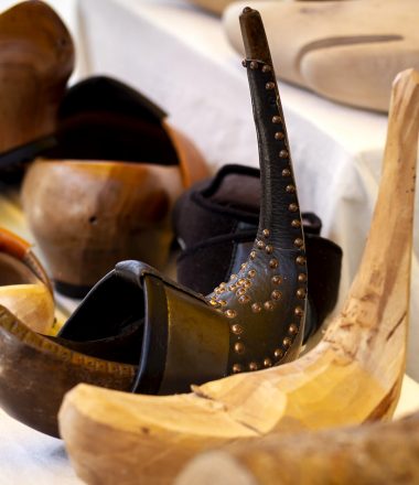 Un  des  derniers  sabotiers de France 