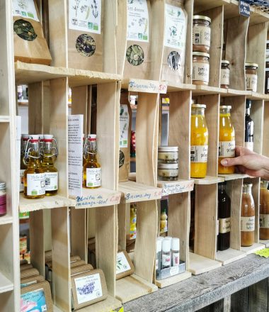 Les épiceries et commerces locaux