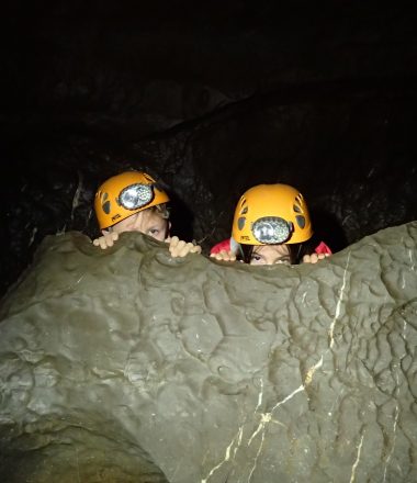 Spéléologie : découverte de grotte, randonnée souterraine avec Objectif Spéléo