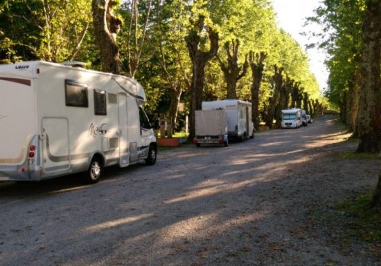 Aire d’accueil camping-cars de Castelnau-Durban