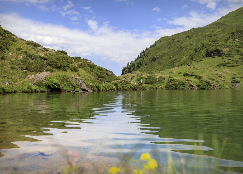 L’étang d’Ayes au fil de l’eau Bethmale