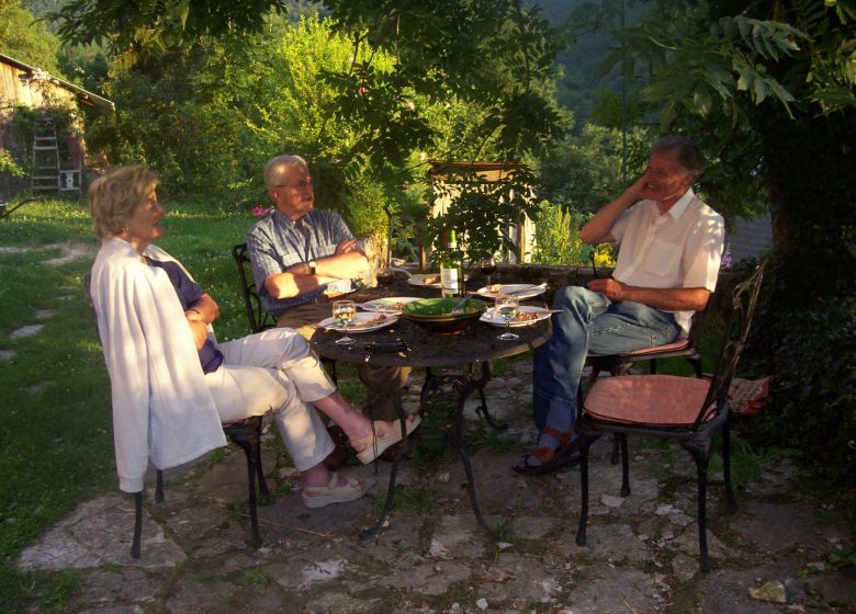 Espace Barbecue – Gîte Le Pichet