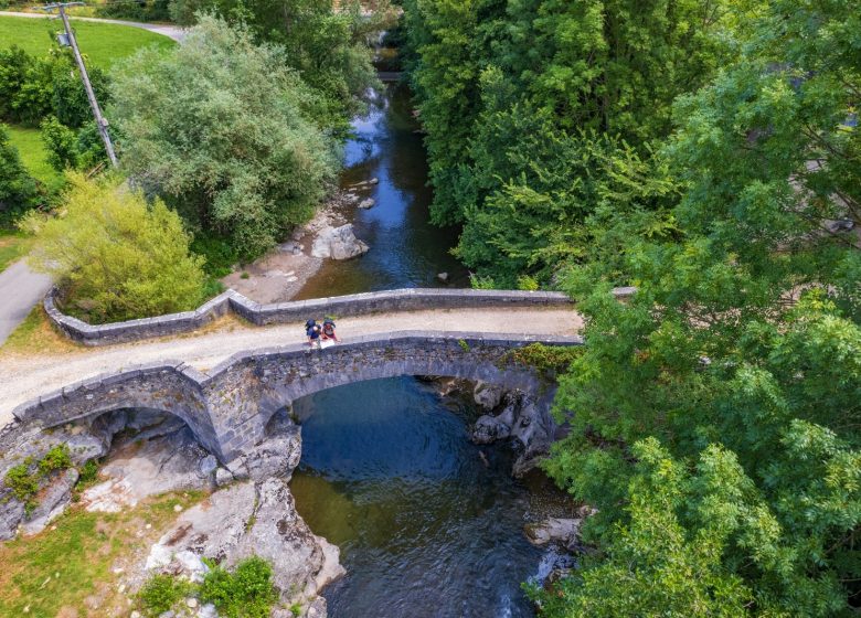 GR®78 Piémont Pyrénéen – Chemins Compostelle – Pont d’Aubert sur la commune de Moulis