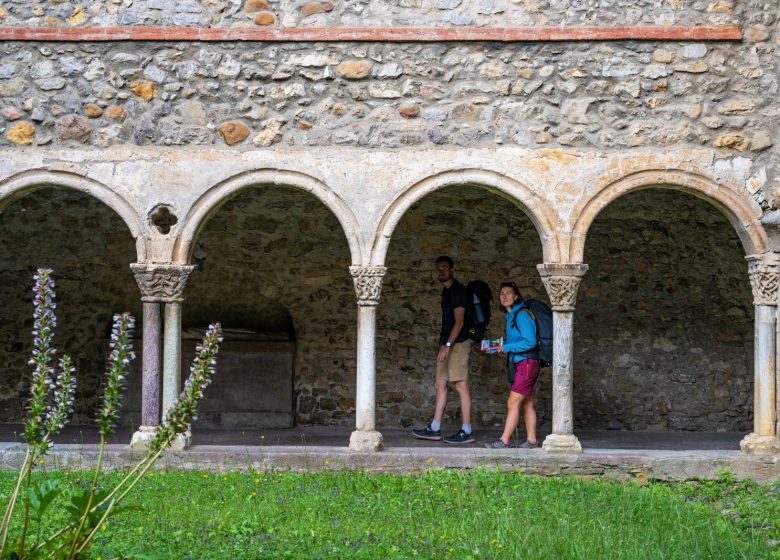 GR®78 Piémont Pyrénéen – Chemins Compostelle – Cloître Cathédrale Saint-Lizier