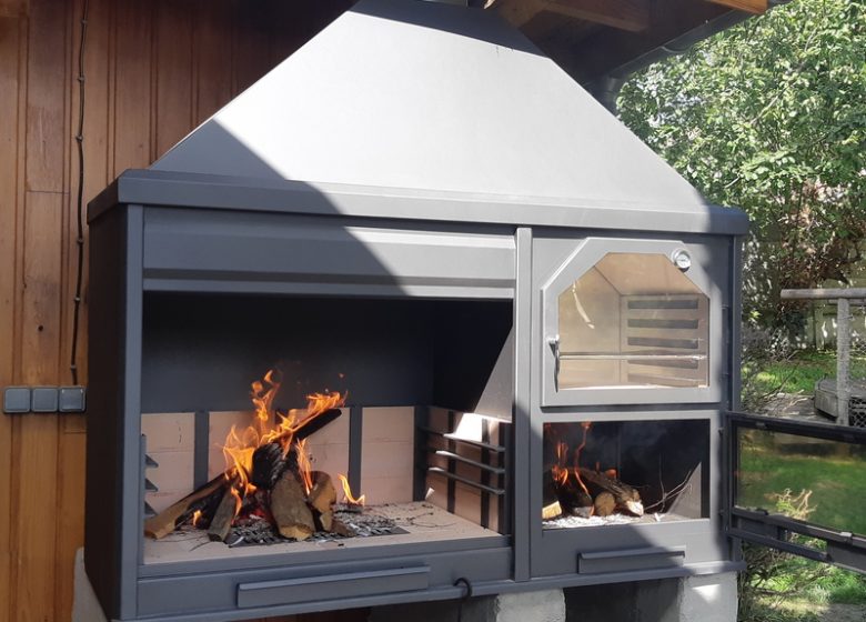 BBQ géant 1.resized.jpg