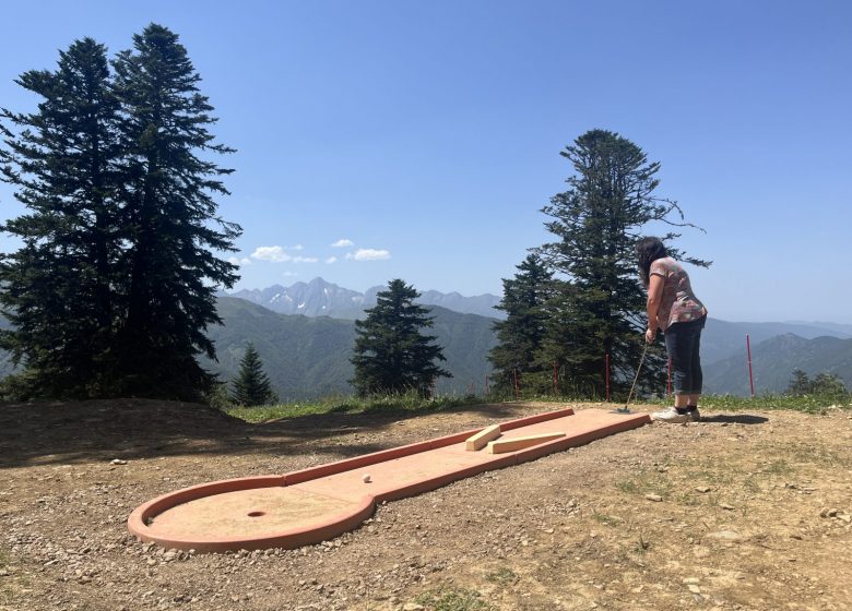 Mini Golf – Guzet Express_Ustou