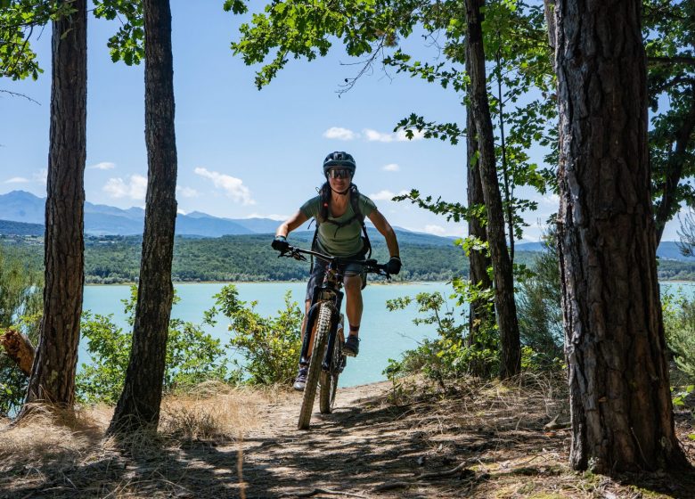 Grande Traversée VTT Ariège Pyrénées_Foix
