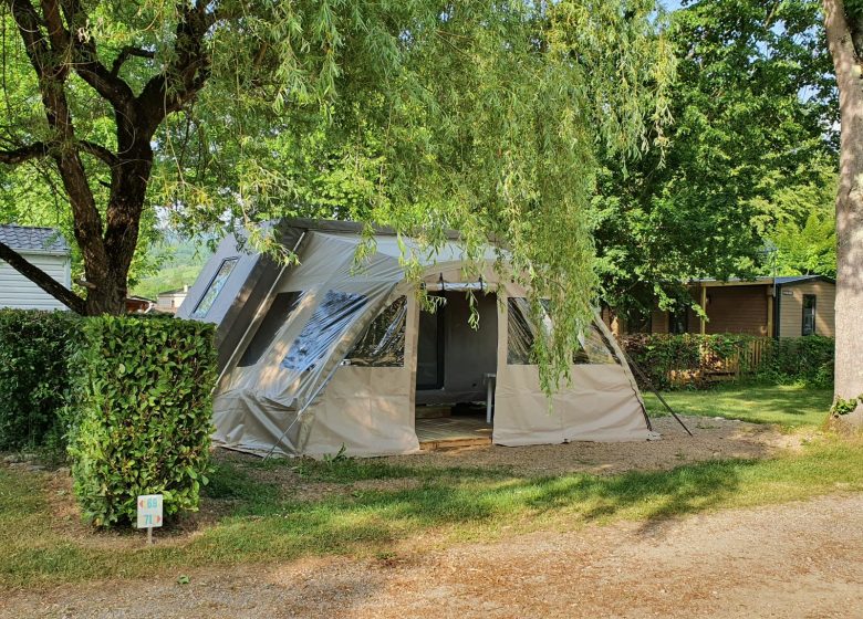 Emplacement tente meublée Camping Le haut Salat