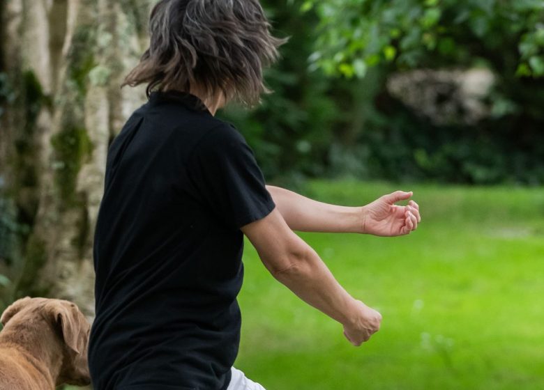 Sortie de résidence publique de DD Dorvillier et son équipe aux Bazis_Sainte-Croix-Volvestre