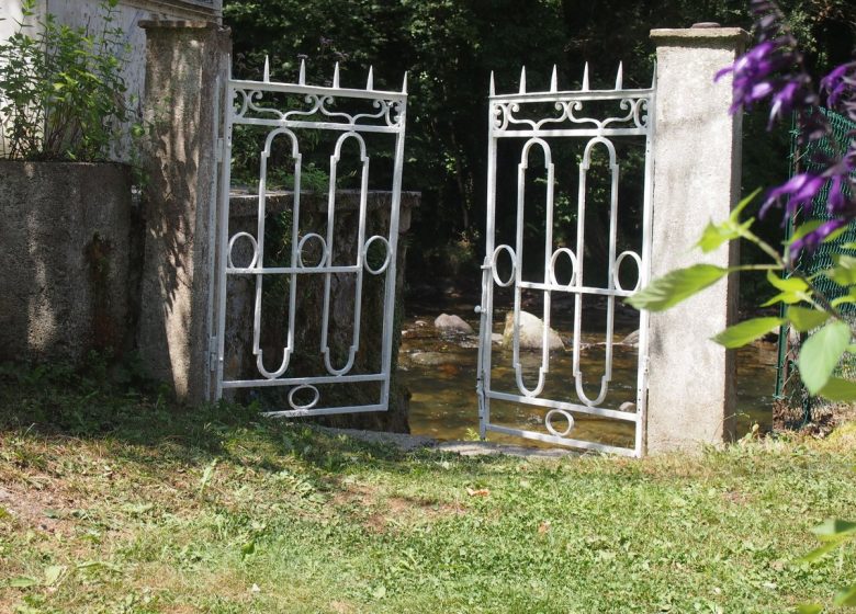 descente sur la rivière.JPG