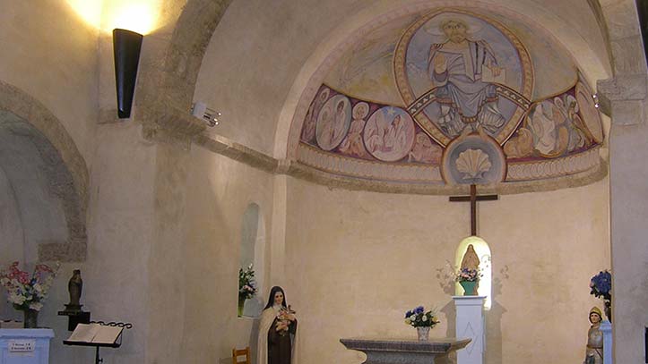 intérieur de l’église romane de Salau